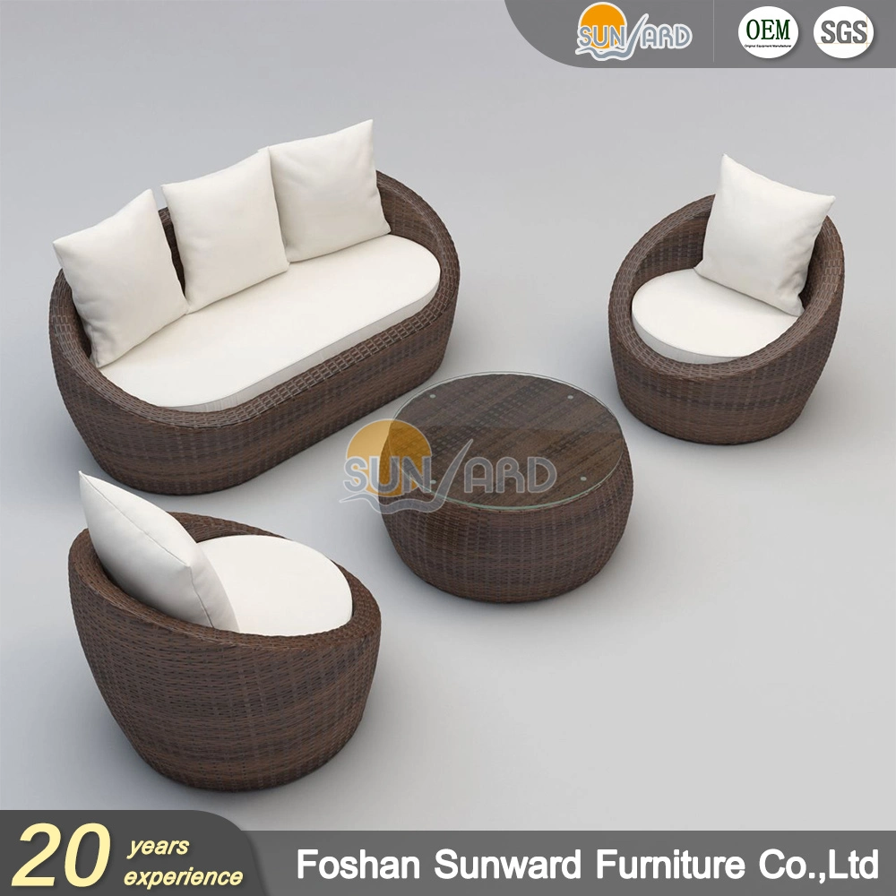 Customized Outdoor Hotel Wicker PE Rattan Sectional Round Sofa with Cushion