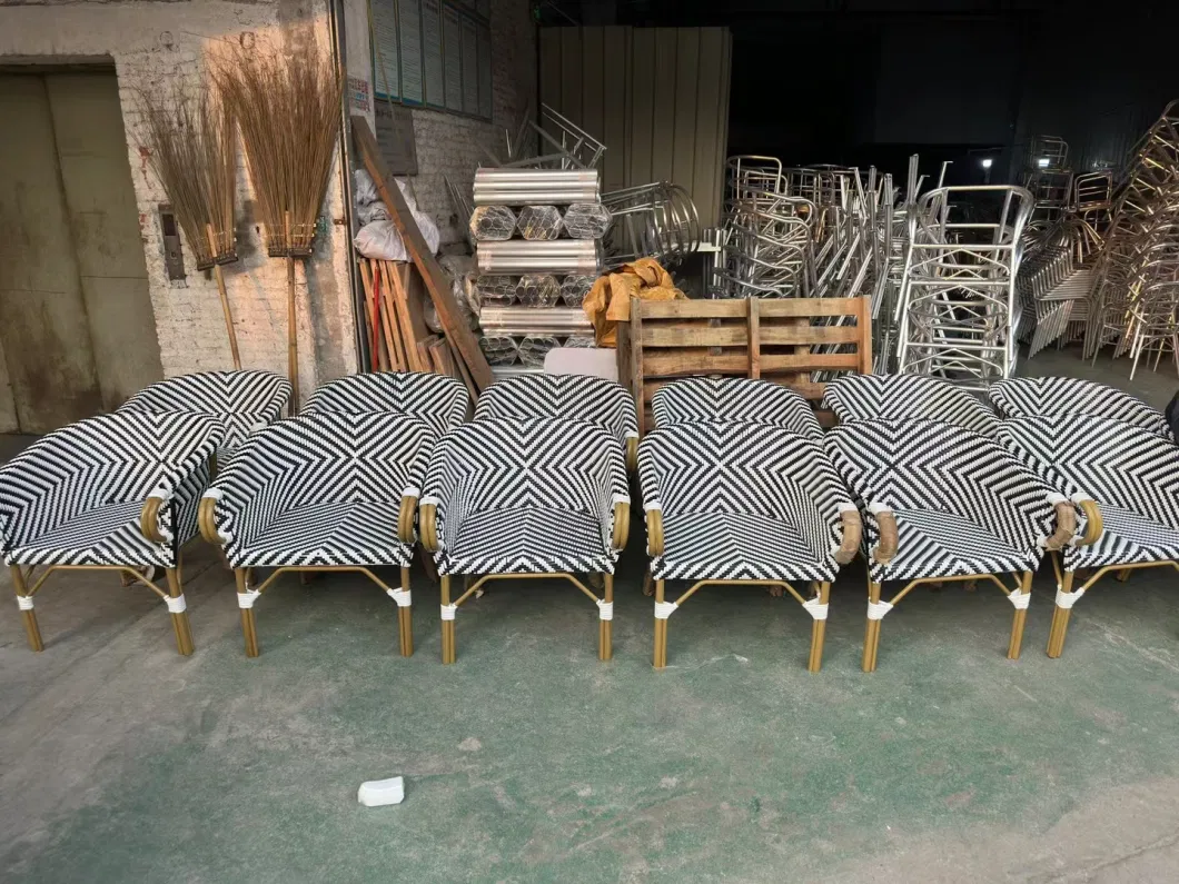 Wholesale Restaurant Dining Table Set Garden Modern Patio Furniture Aluminum Outdoor Dining Table and Chair Set