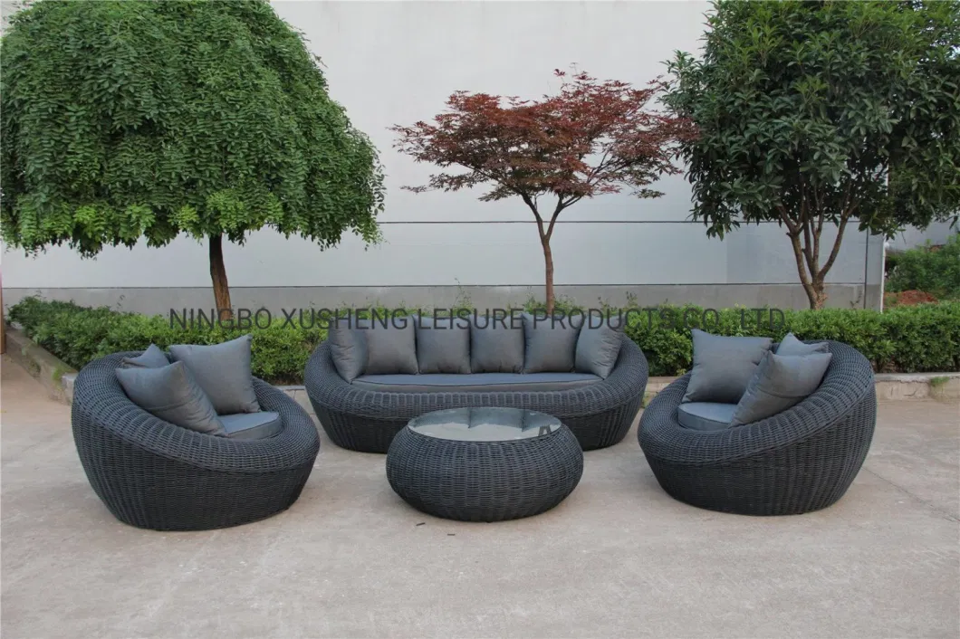 Outdoor Rattan Sofa Set Round Sofa &amp; Tea Table