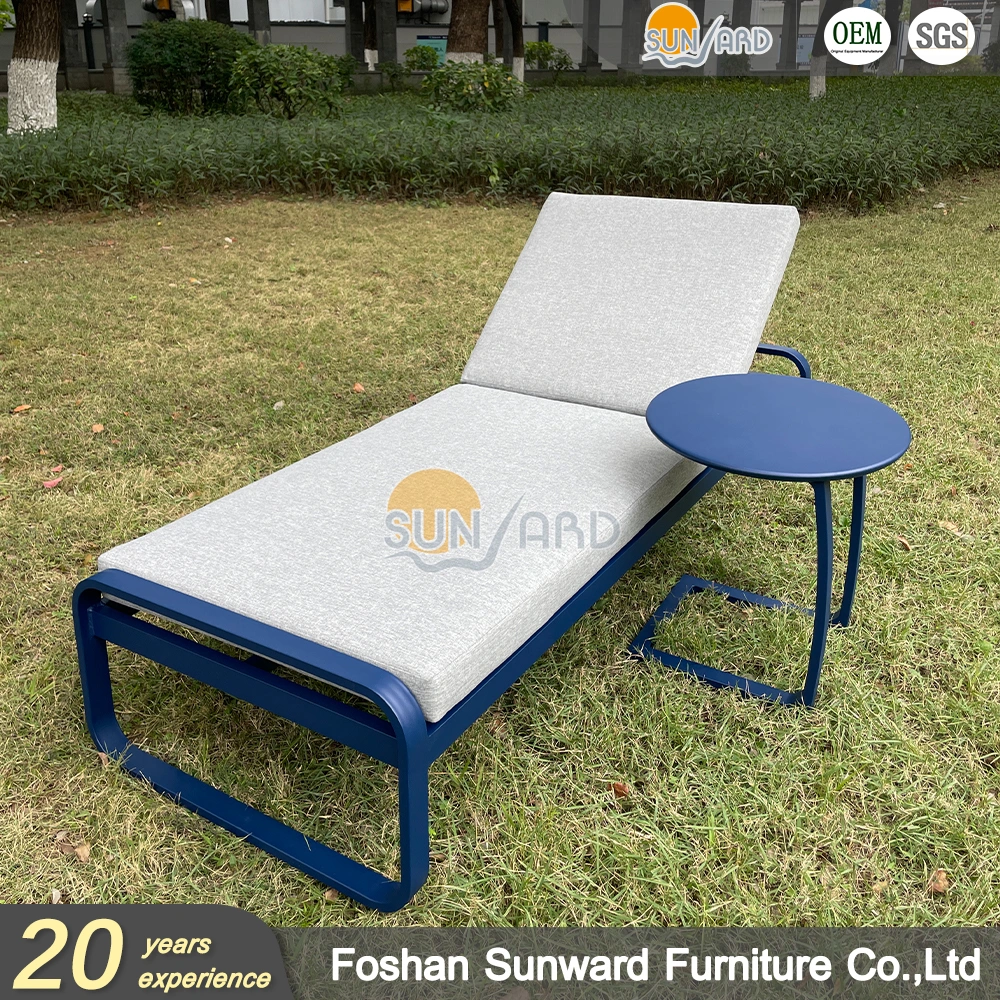 Customized Outdoor Patio Garden Furniture Courtyard Luxury Aluminum Chaise Sun Lounger