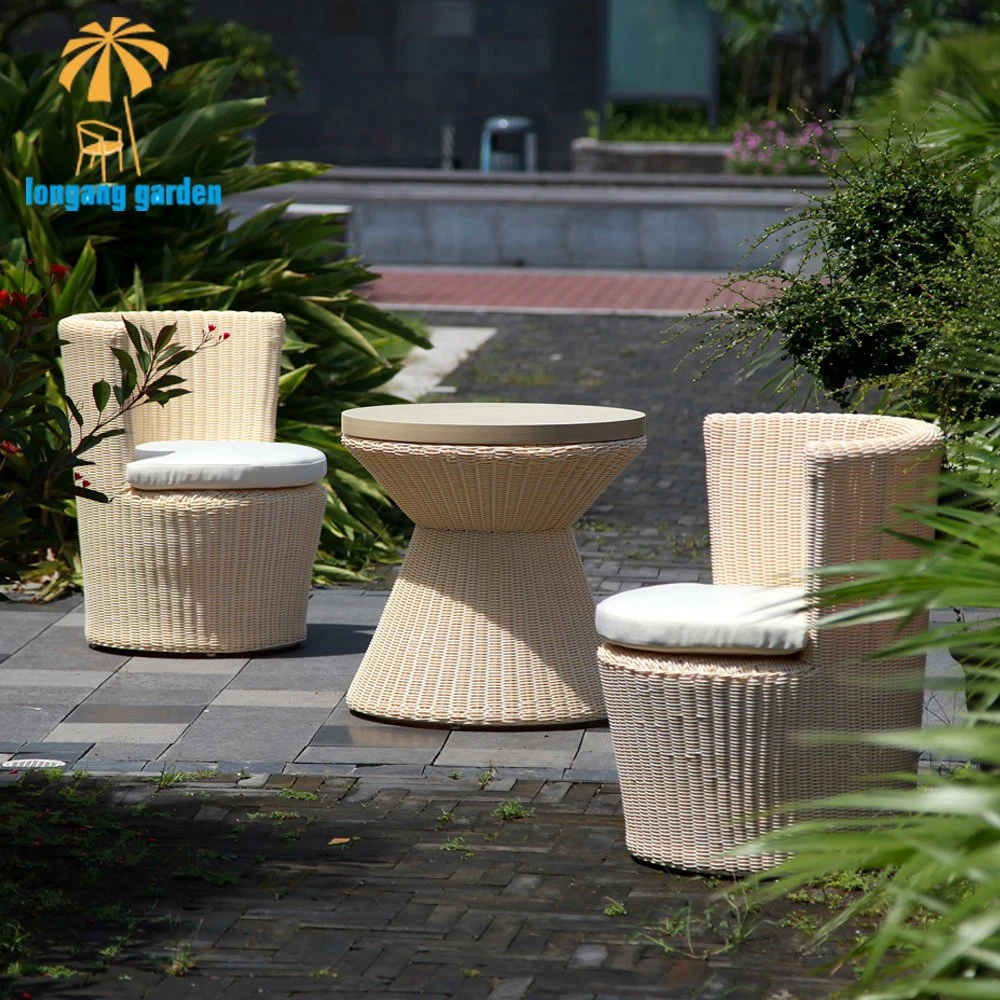 Outdoor Garden Furniture Rattan Wicker All Weather Resistance Table and Chairs Hotel Backyard Furniture