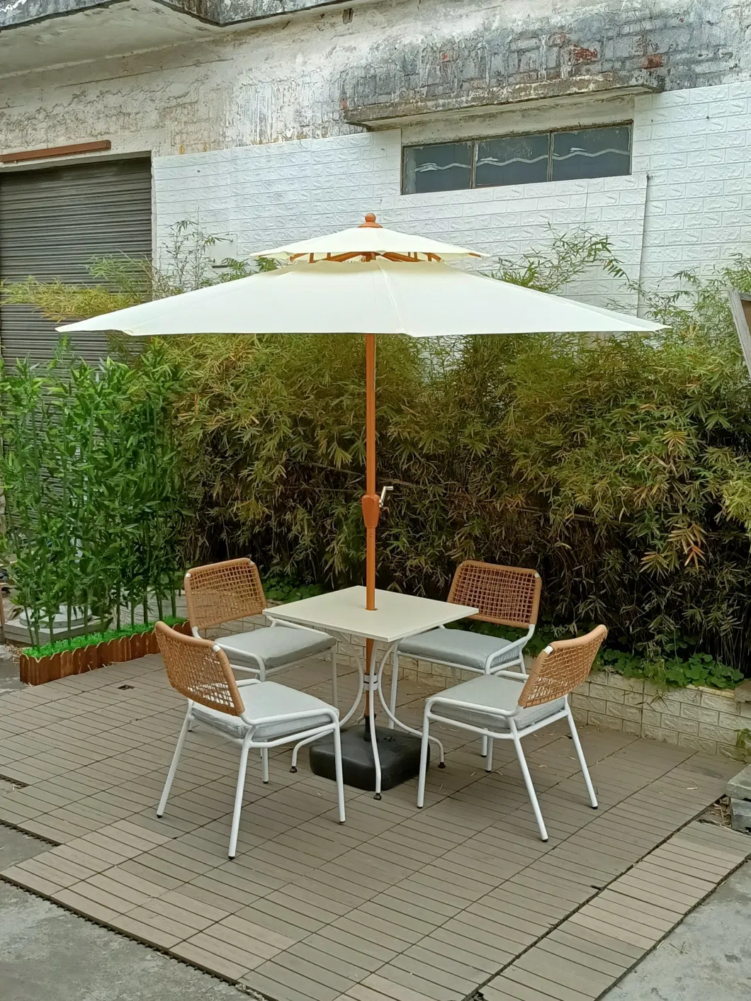 Garden Chair Manufacture Rope Weaving Woven Rope Patio Chair Modern Balcony Plastic String Chair Rattan Rope Outdoor Garden Dining Chair with Umbrella