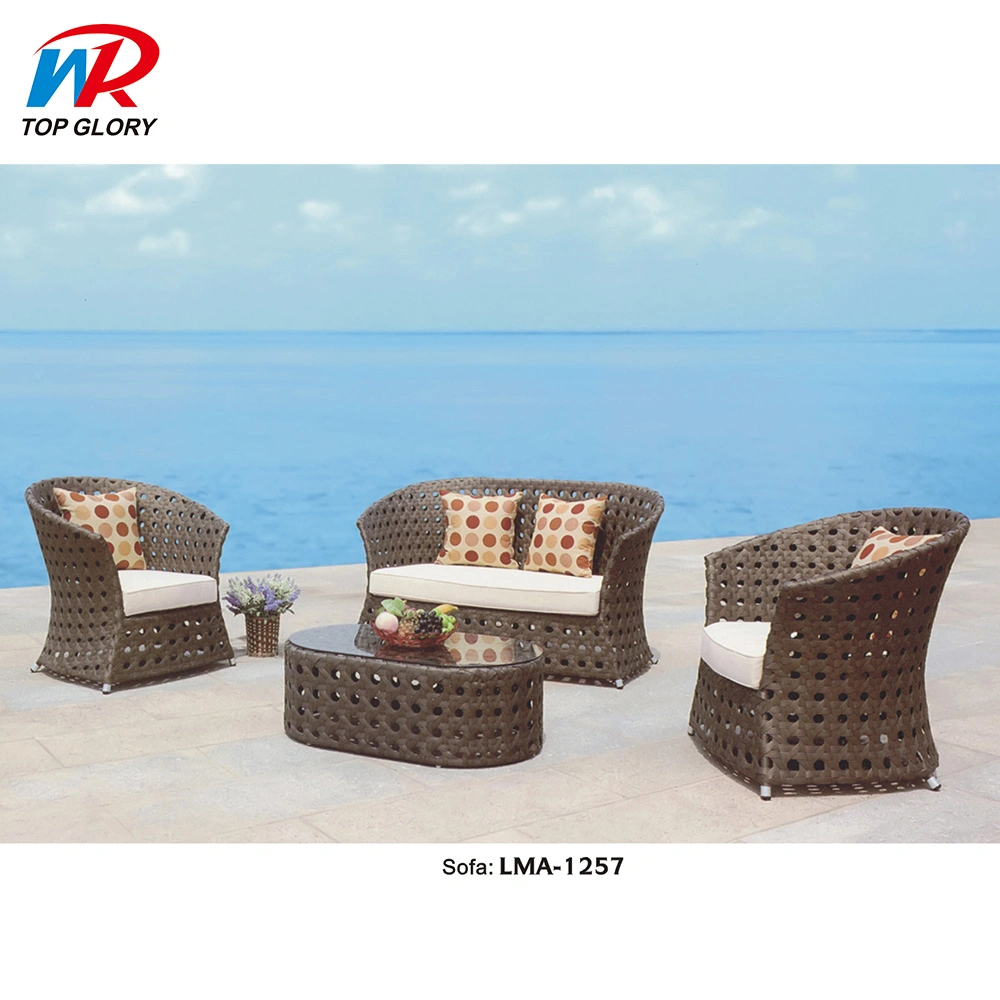Morden and Timeless Design All-Weather Round Rattan Woven Outdoor Garden Two Seater Sofa