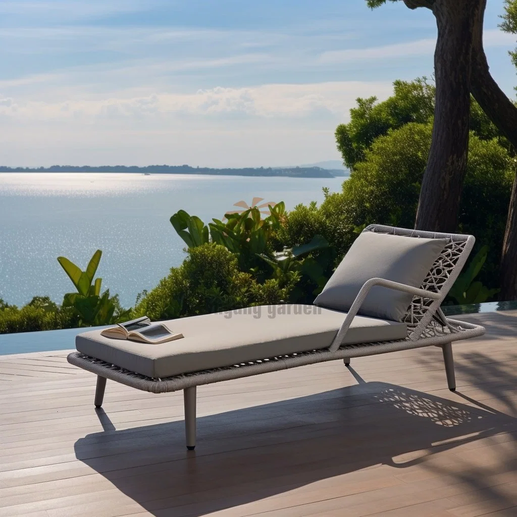 Small Sunbathing Arm Chair Outdoor Lounge Aluminum Reclinier Chaise