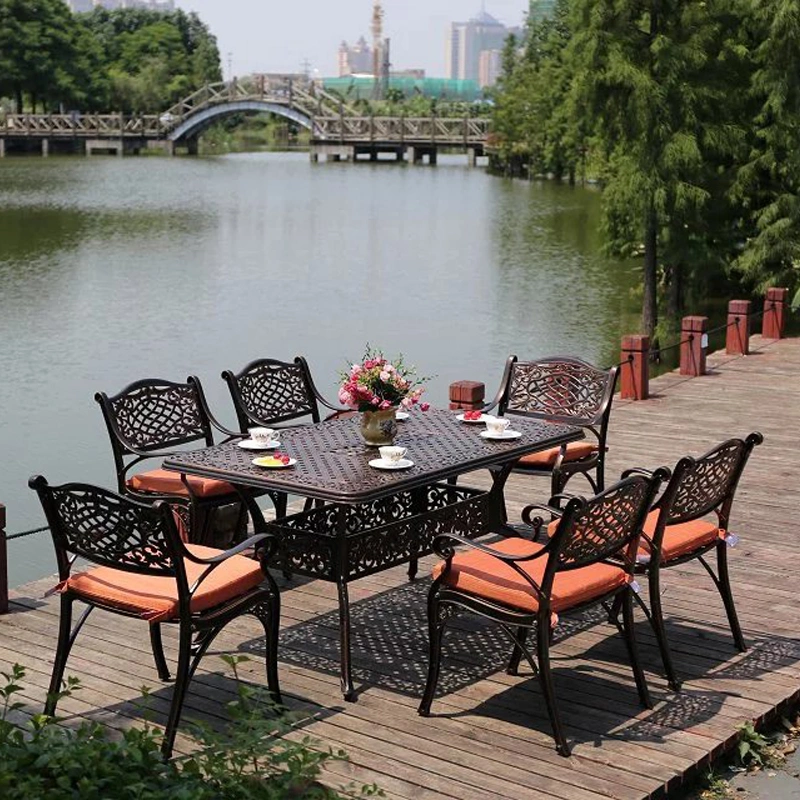 Antique Outdoor Patio Furniture Hot Sale Cast Aluminum Garden Balcony Dining Tables and Chairs Garden Chair Set