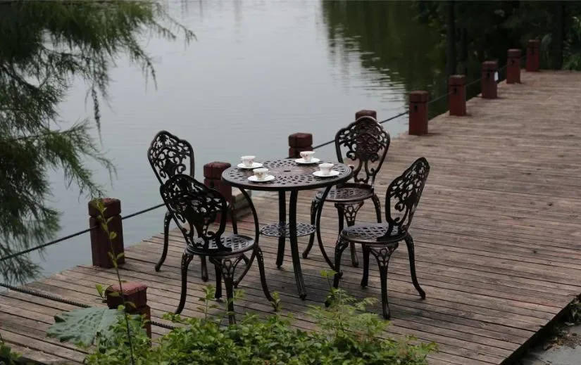Classical Design Outdoor Cast Aluminum Table Set Gardent Furniture with Antique Style Chair Cast Aluminum Patio Chair Furniture