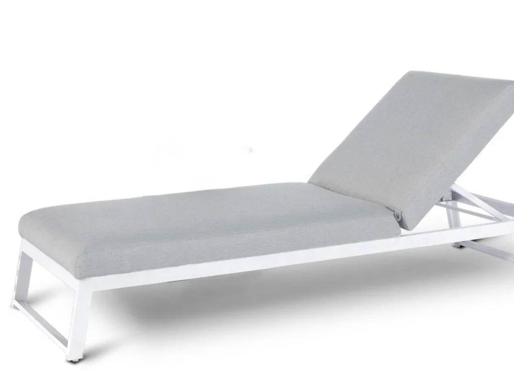 Luxury Hotel Outdoor Furniture Sunbed Poolside Sun Lounger with Soft Cushion