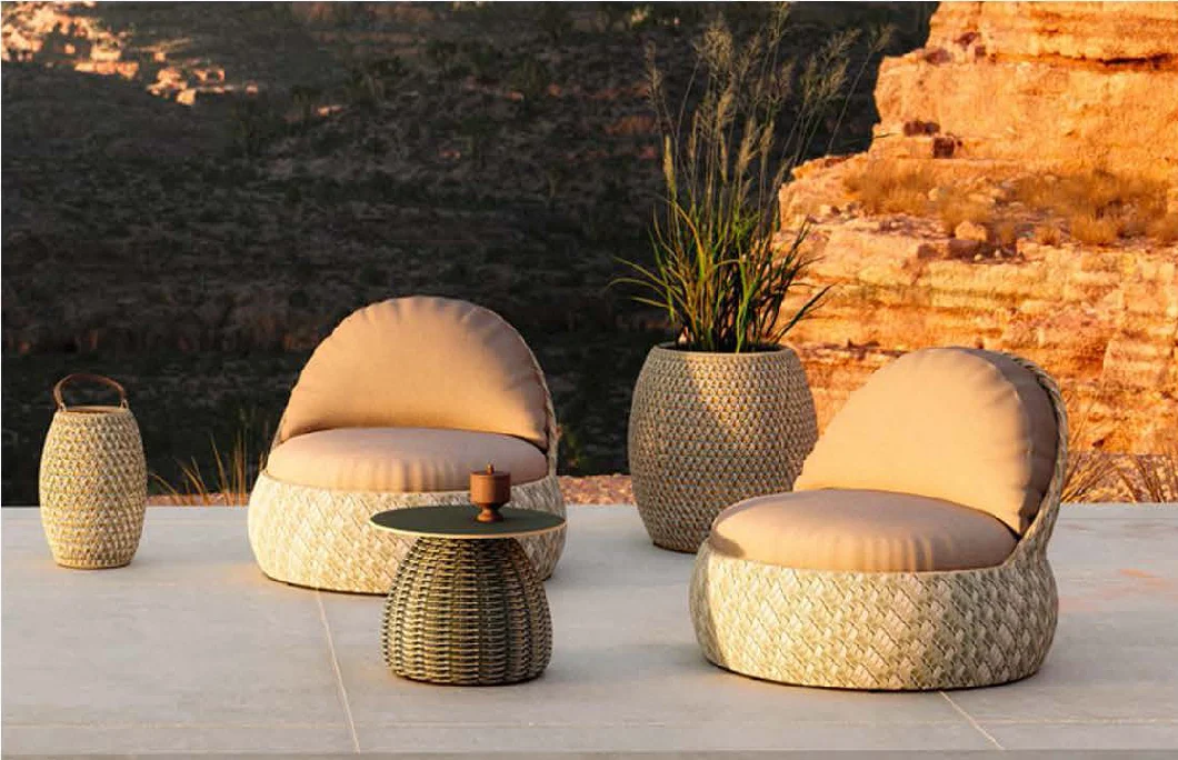 Factory Wholesale Outdoor Sofa 4PC/Set American Style Outdoor Garden Furniture Set Round Leisure Rattan Fabric Sofa