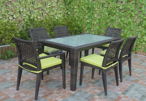 American Style Starbucks Outdoor Iron PE Rattan Coffee Table with 4 Chairs