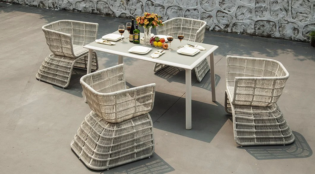 Hotel Rattan Wicker Furniture Garden Balcony Dining Outdoor Table and Chair