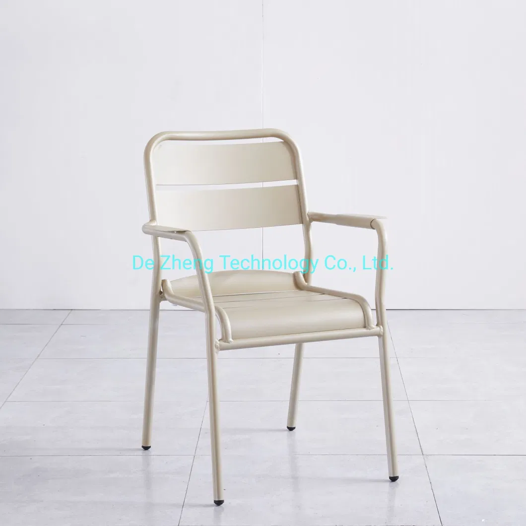 2021 High Quality Hotel out Door Furniture Wicker Garden Chair and Table Outdoor Patio Furniture Rattan Table and Bench Chair