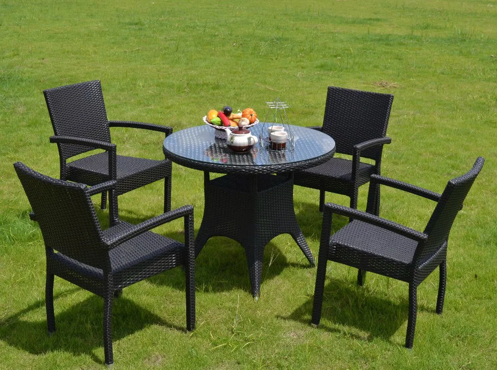 American Style Starbucks Outdoor Iron PE Rattan Coffee Table with 4 Chairs