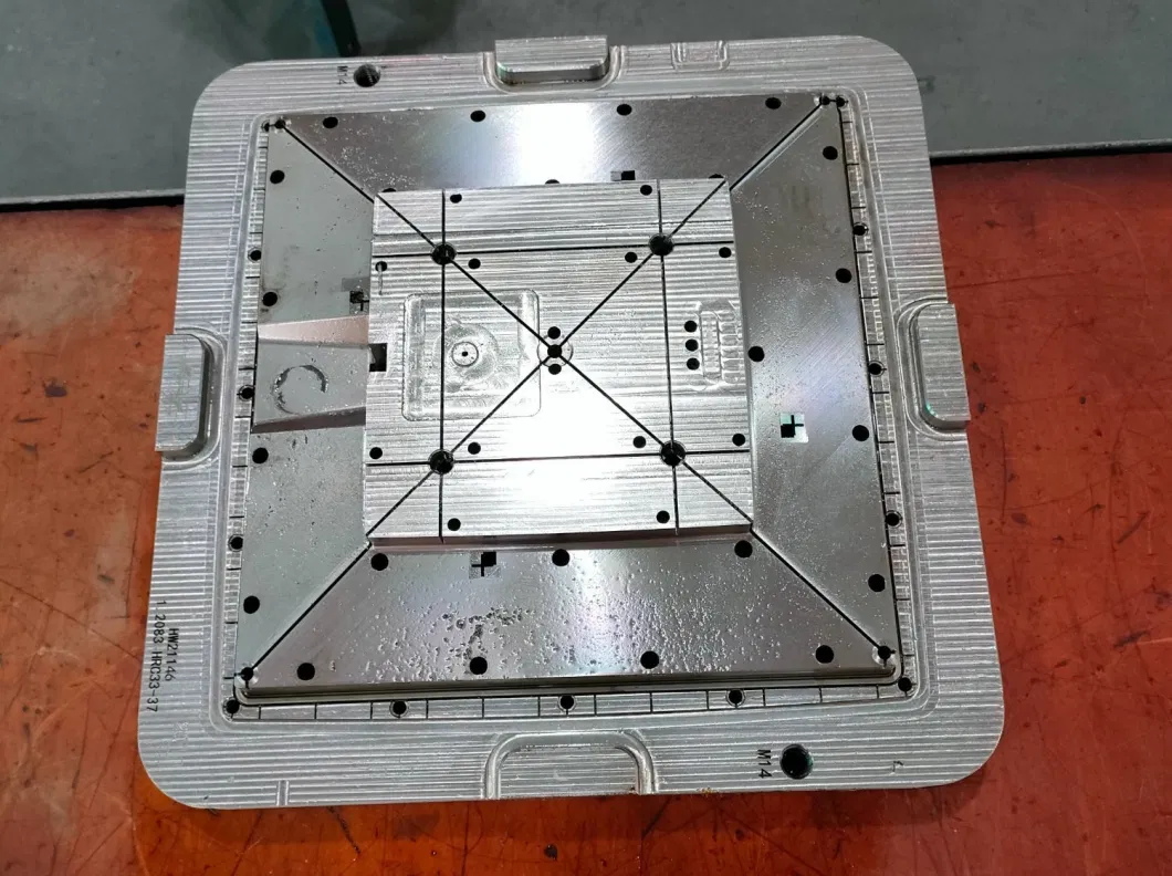 S136h Plastic Injection Molding for PC Plastics Raw Material