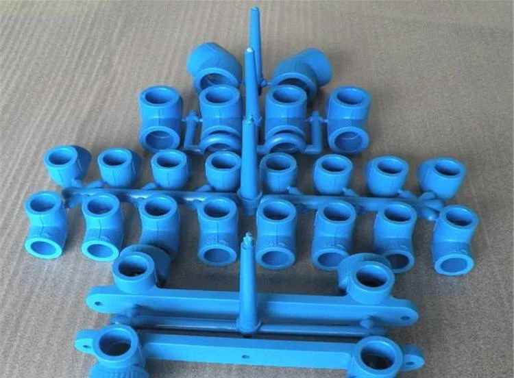 Injection Molding for 8 Cavity HDPE Hinge Pin