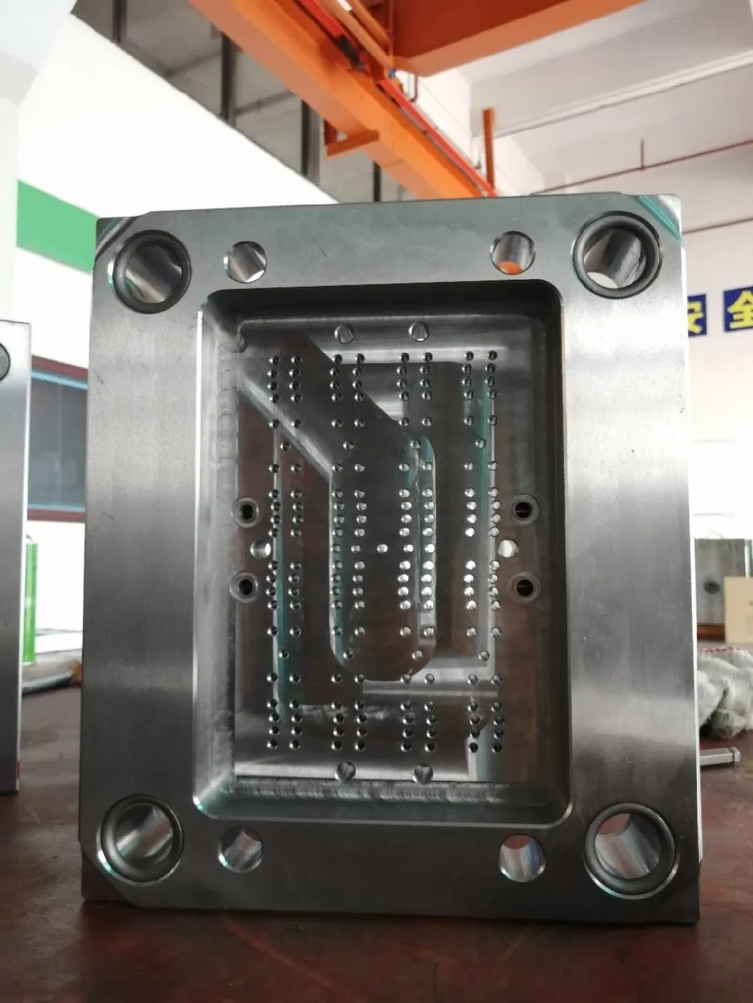 Custom Thermoforming Injection Mold for Plastic Safety Helmet