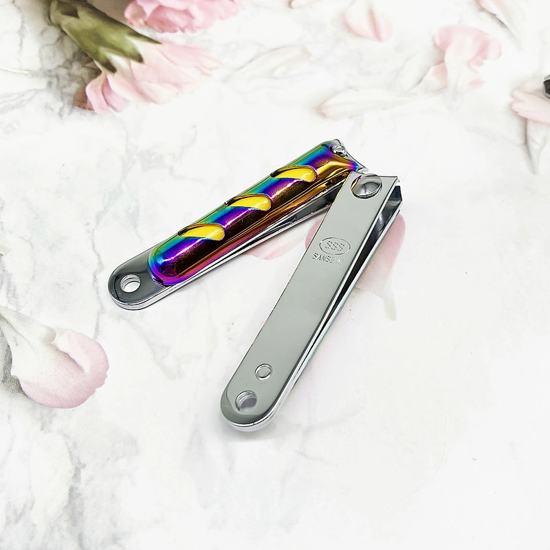 SSS 603yk-1 Plated Color Titanium Nail Clippers with Half Round and Half Hole Surface Are Convenient to Carry
