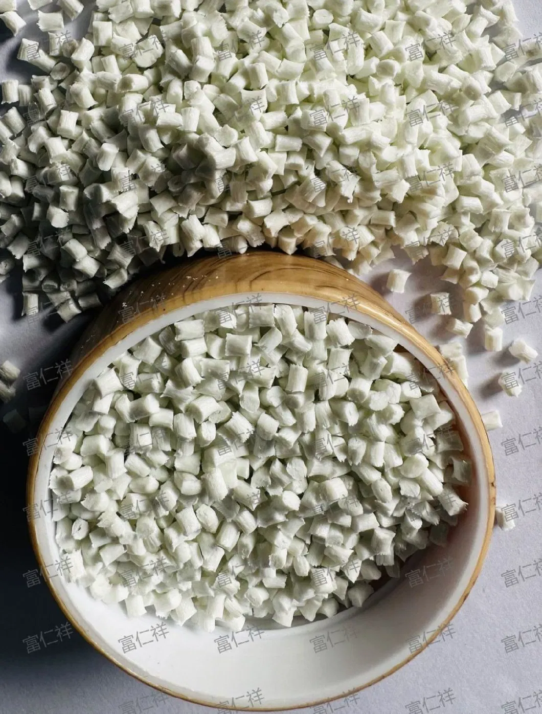 Reinforced PA66 Engineering Plastic Pellets for Injection Molding PA66