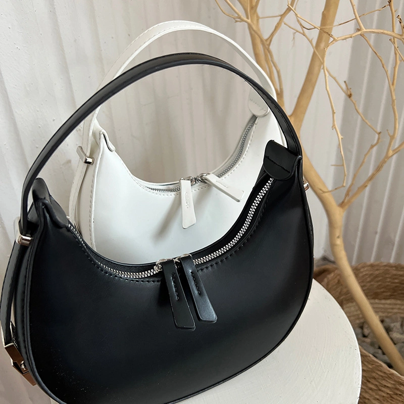 New Women&prime;s Small Round Warm Handbag Shoulder Belt Half Moon Hobo Bag