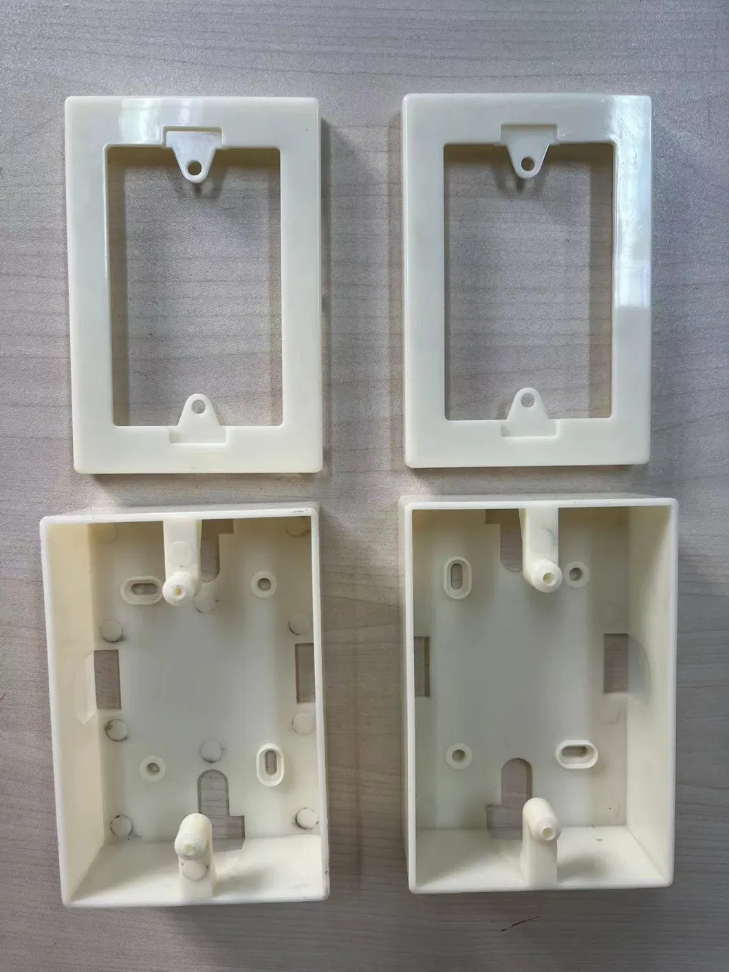 Plastic Black Wall Mounting Enclosure Cover Junction Box Injection Mould Molding Machine