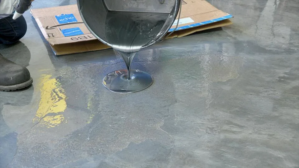 1 Gallon Super Clear High Gloss Epoxy Resin for Floors, River Table Tops, Art Resin, Jewelry Making, DIY, Tumblers, Molds, Art Painting, Casting and Coating