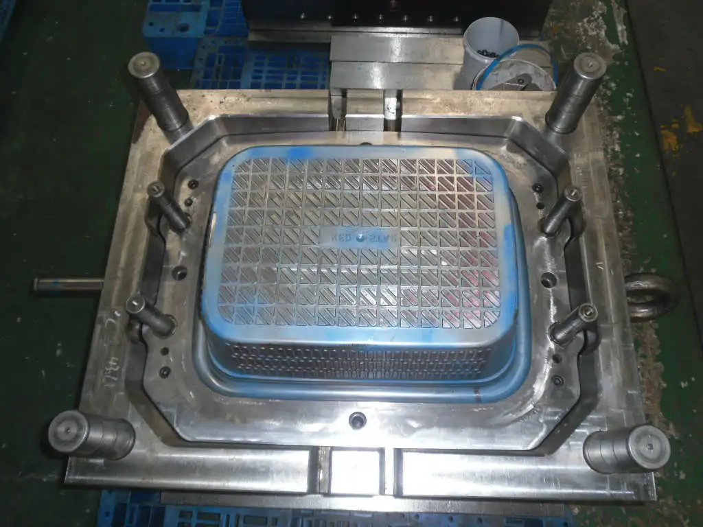 Injection Mould OEM Plastic Film+Wooden Case Rapid Mold Creation Moulds with ISO