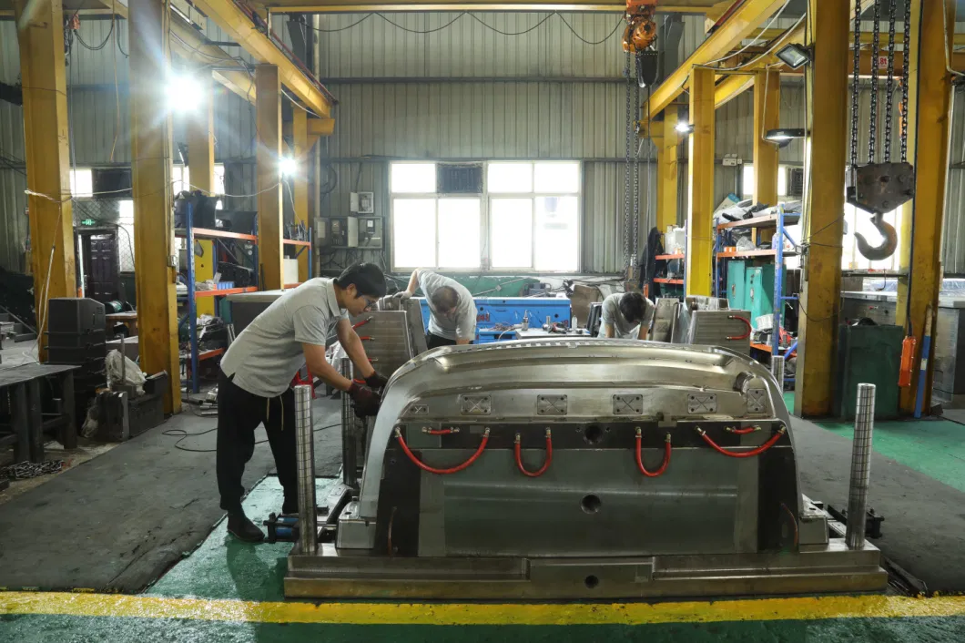 Professional Manufacturer Offer Plastic Injection Honda Envix Front/Rear Bumper Mould