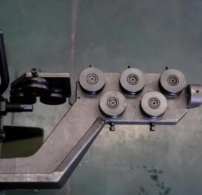 One Die Two Blow Cold Heading Machine Tapping Screw Making Machine