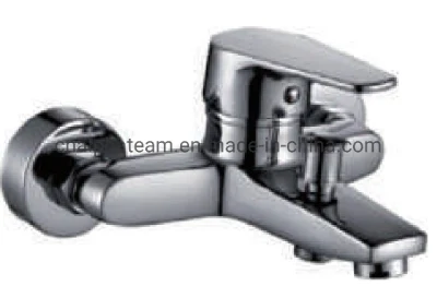 New Single Lever Brass Body Bathtub Tap with Spray Gun