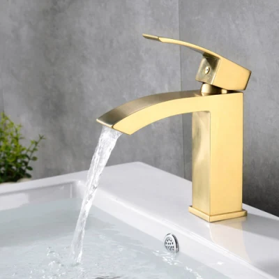  Baño caliente fría Aquacubic grifo de la Cuenca Inferior del cobre un solo agujero cuadrado Oro Hogar Grifería lavabo