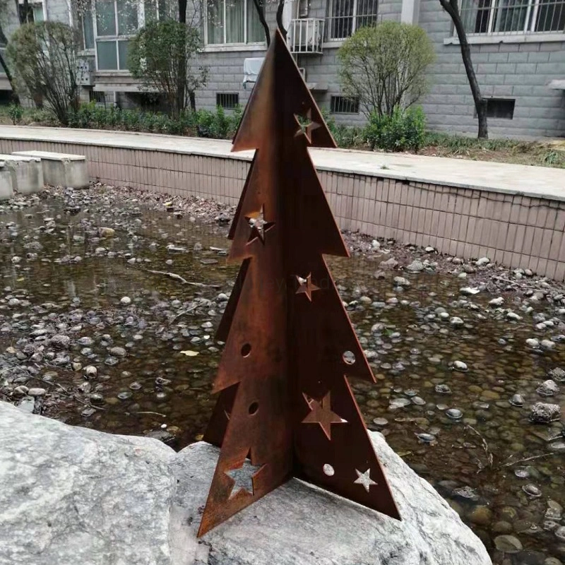 Garden Ornaments Rusty Metal Christmas Tree in Corten Steel