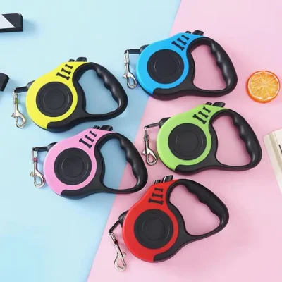 Automatic Dog Lead Strape Pet Retractable Arneses Portable Out Automatic Retractor exterior Perro Leashes Pet tracción cinturón de cachorros tiro cuerda Cadena Leah