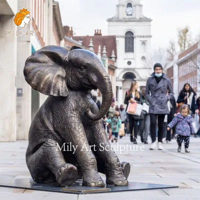  Comercio al por mayor al aire libre Jardín Latón Antiguo Metal grande sentado estatua Elefante Decoración