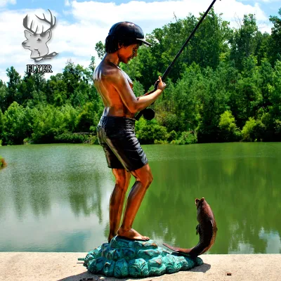 Fábrica Arte fundición Bronce vida Tamaño Figura niños Escultura exterior Garden Metal Crafts Estatua de niño y niña sentado en un Log sosteniendo una tortuga