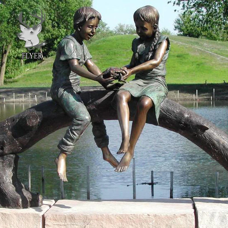 Factory Art Foundry Bronze Life Size Figure Children Sculpture Outdoor Garden Metal Crafts Boy and Girl Statue Sitting on a Log Holding a Turtle
