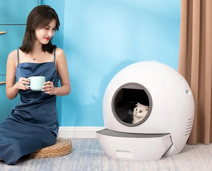 Multi Function White Color Smart Cat Litter Box WiFi Control Intelligent Cat Litter Tray Automatic Self Cleaning Large Space Cat Toilet