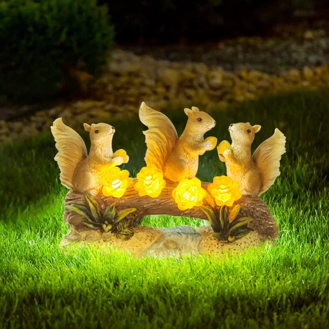 Garden Solar Squirrel Statue for Outdoor Decoration