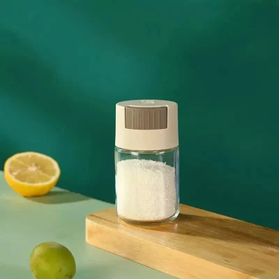Soda Lime Glass Spice and Pepper Shaker Press Quantitative Salt Bottle Spice Shaker Tin 100ml Kitchen and Dining Room Use