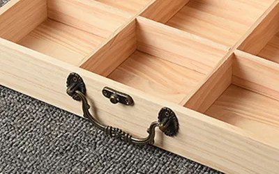 Pine/Paulownia Wood/Wooden Packing Souvenir/Gifts/Jewelry Attache Case/Box with Metal Handle
