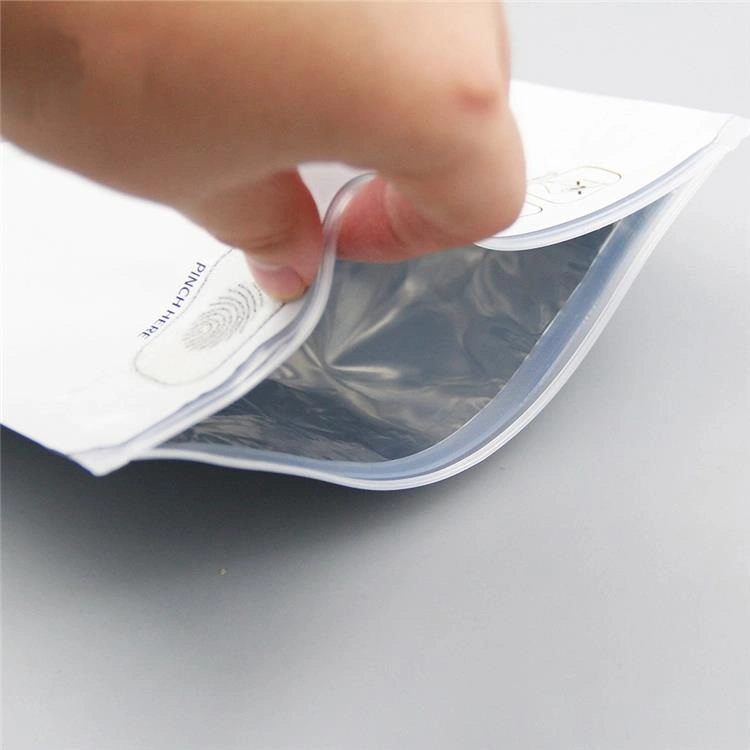 Custom Plastic Childproof Cigarette Weed Leaves Packaging Bag with Ziplock