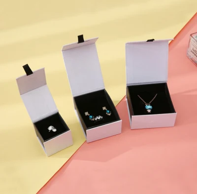  Gioielli personalizzati Flip Jewellery Box Accessori imballaggio scatola di carta bracciale Anello Orecchini Ciondolo Collana bracciale Confezione regalo