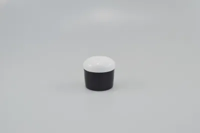  All′ingrosso lattine nere di plastica con bottiglie di crema per il viso latte per il corpo Contenitori