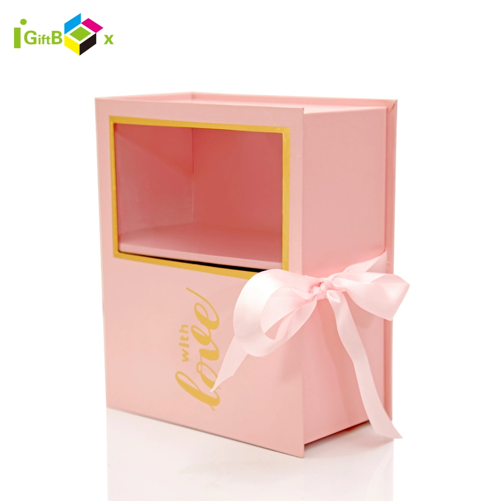 Baby Pink Packing Box Gift Box with Metal Closing and Handling