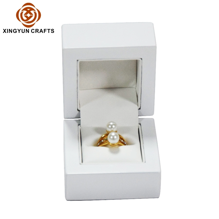 2022 Popular Metal Suede Jewelry Pendant Box Fashion Gift Package Box