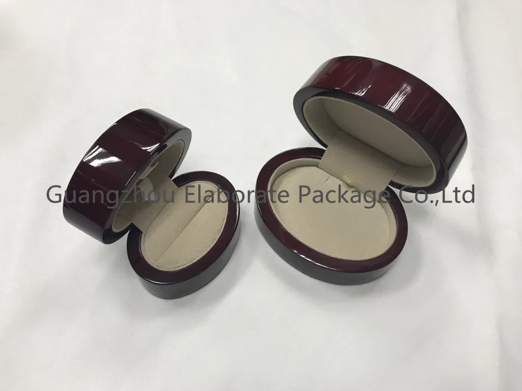 Small Round Travel Glossy Lacquered Cherry Wood Single Jewelry Engagement Ring Box