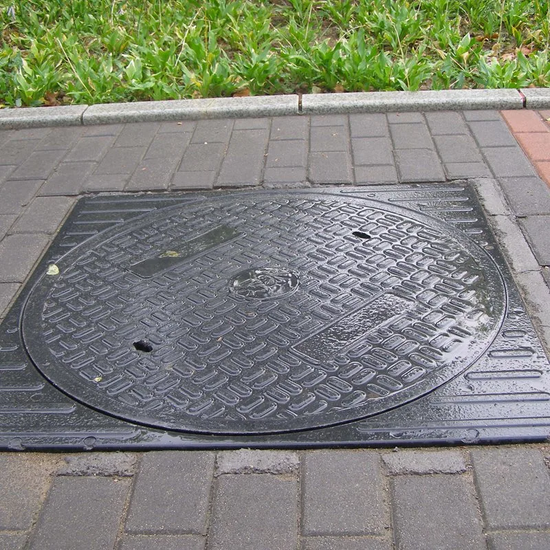 Customize Ductile Iron Manhole Cover High Loading Road Recessed Heavy Cast Round Manhole Cover and Frame Metal Sealed Sewer Lid