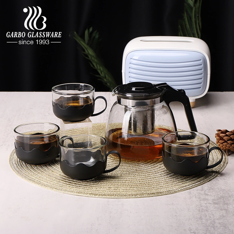 High-End 5PCS Glass Tea Pot Set Custom Print Kitchen Tea Cup and Transparent Glass Tea Pot Set with Silicone Decor on Bottom for Europe and America Market