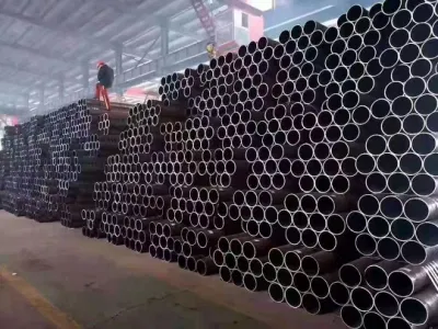 Prezzo di fabbrica ASTM A53 SCH A105 Gr. B MS tubi in acciaio senza saldatura ERW laminati a caldo tubi in acciaio al carbonio per oleodotti