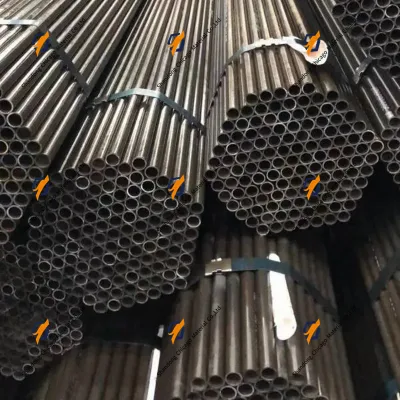 Tubo per caldaia in acciaio senza saldatura A192 A179 T22 per vendita a caldo, tubo di sostituzione Super Heater,