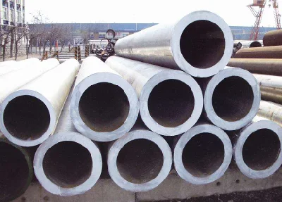 Tubo in acciaio legato di alta qualità 34CrMo4 (1.7220) combustibile ad alta pressione Tubo A106 A213 senza saldatura tubo in acciaio e SS316 304 senza saldatura Tubo