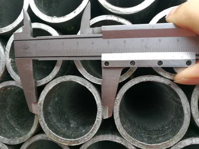 Tubo in acciaio legato a parete spessa tubo in acciaio senza saldatura ad alta pressione Tubo caldaia